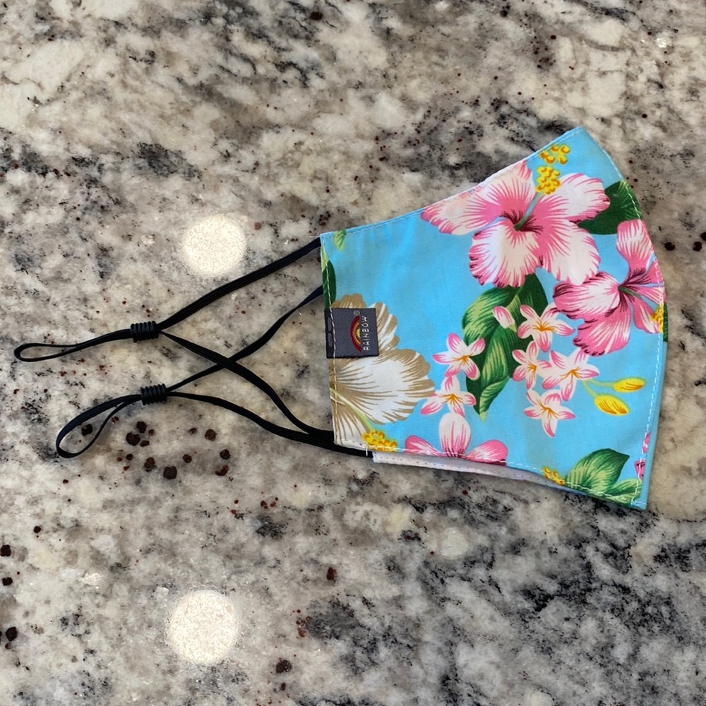 NWOT Rainbow Face Mask